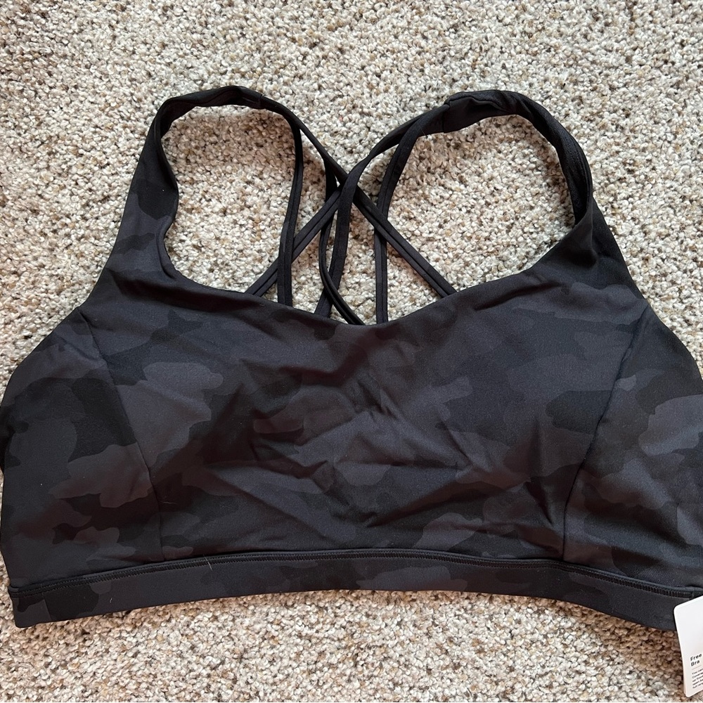 NWT Free to be Serene Sports Bra